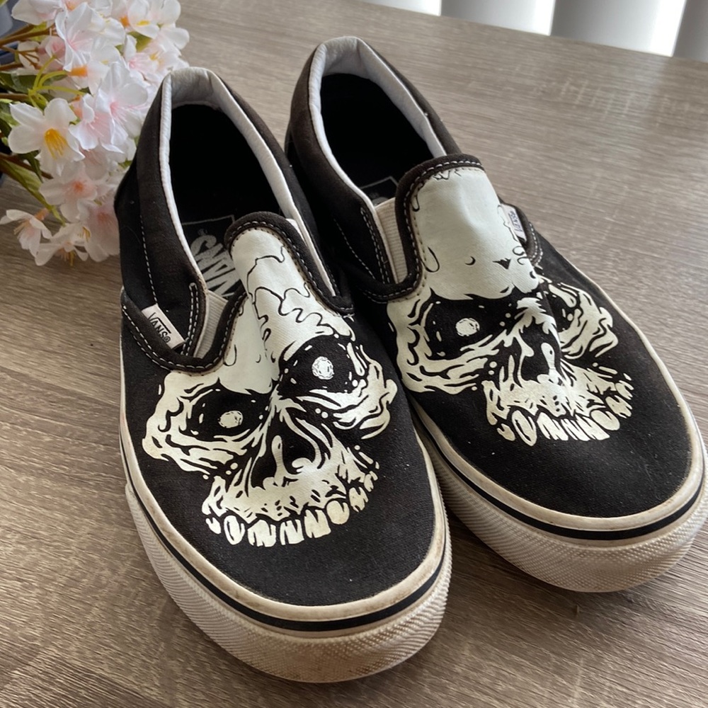 Vans Old Skool Skull Sneakers